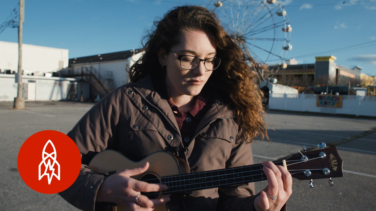 meet-mandy-harvey-the-deaf-singer-songwriter-who-performs-barefoot