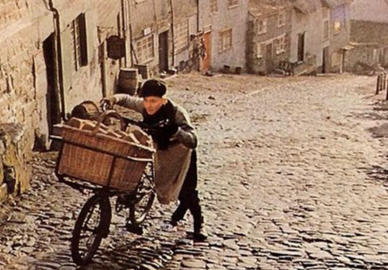 See Ridley Scott’s 1973 Bread Commercial—Voted England’s Favorite