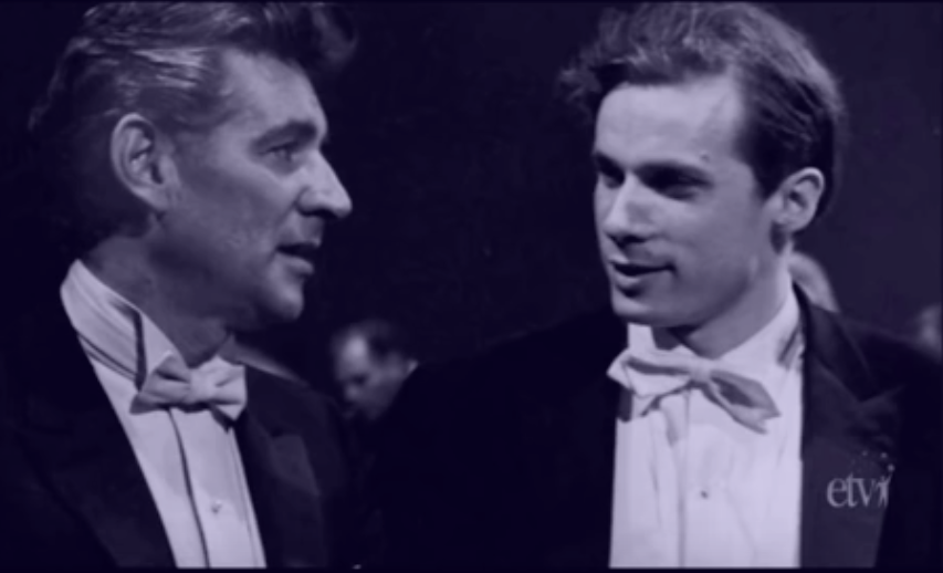 Hear the Famously Controversial Concert Where Leonard Bernstein Introduces Glenn Gould & His Idiosyncratic Performance of Brahms’ First Piano Concerto (1962)