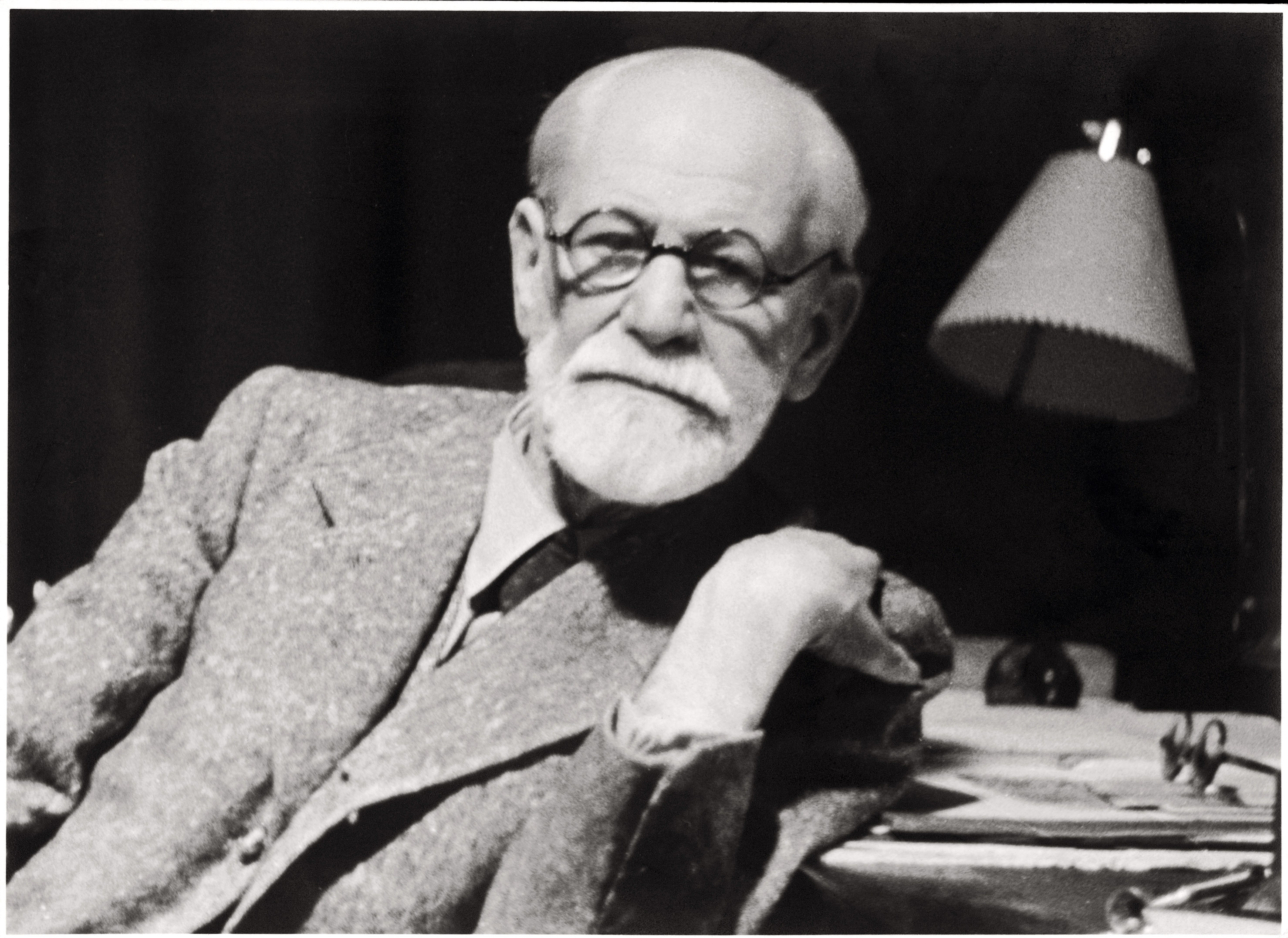 Sigmund Freud Appears in Rare, Surviving Video & Audio Recorded During