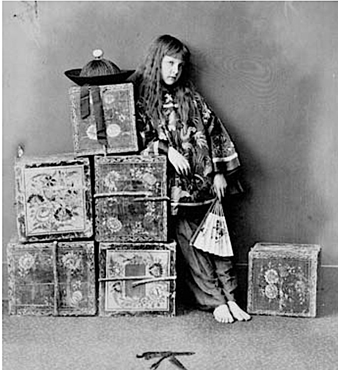 688px x 754px - Lewis Carroll's Photographs of Alice Liddell, the ...