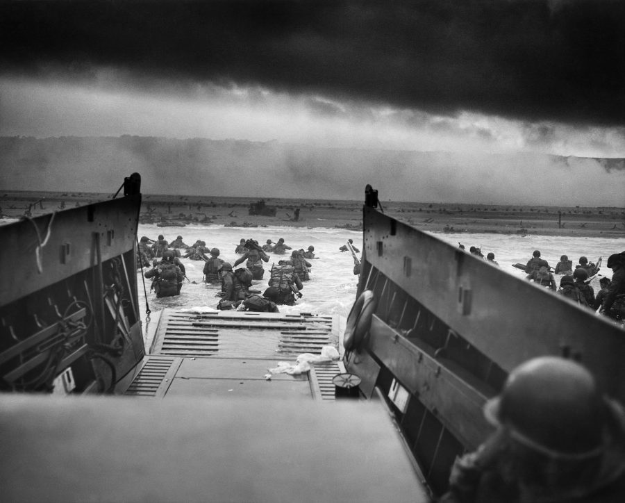 Photo Archive Lets You Download 4 300 High Res Photographs Of The Historic Normandy Invasion Open Culture