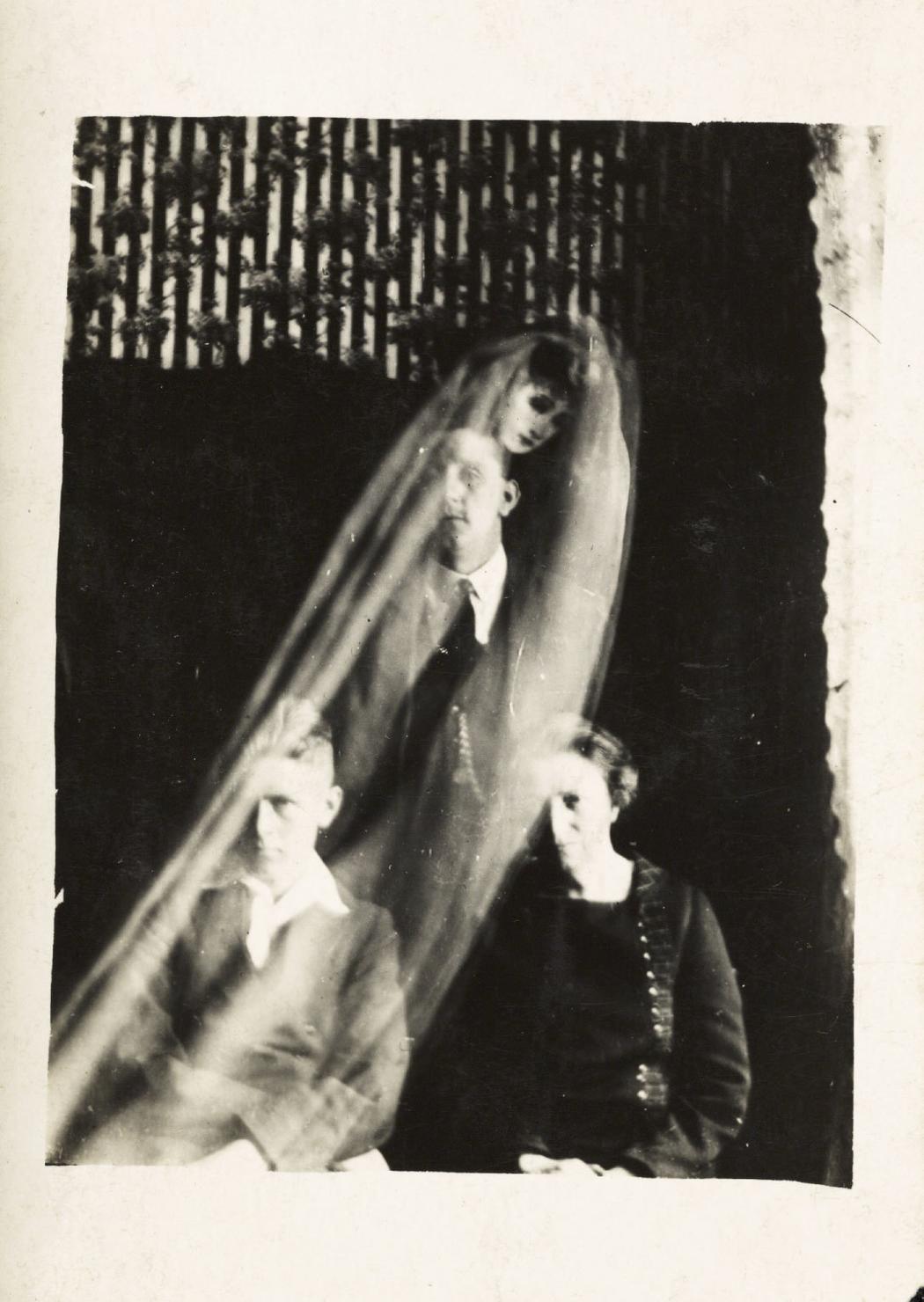 Eerie 19th Century Photographs of Ghosts: See Images from the Long ...