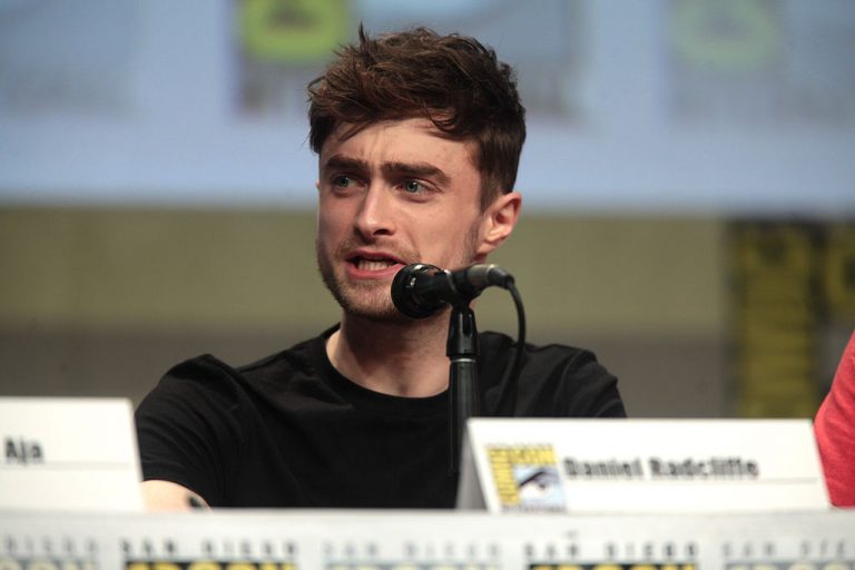 Daniel Radcliffe Writes A Thoughtful Response To J.K. Rowling's ...