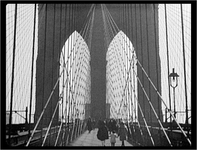 Watch Manhatta , the First American Avant-Garde Film (1921)
