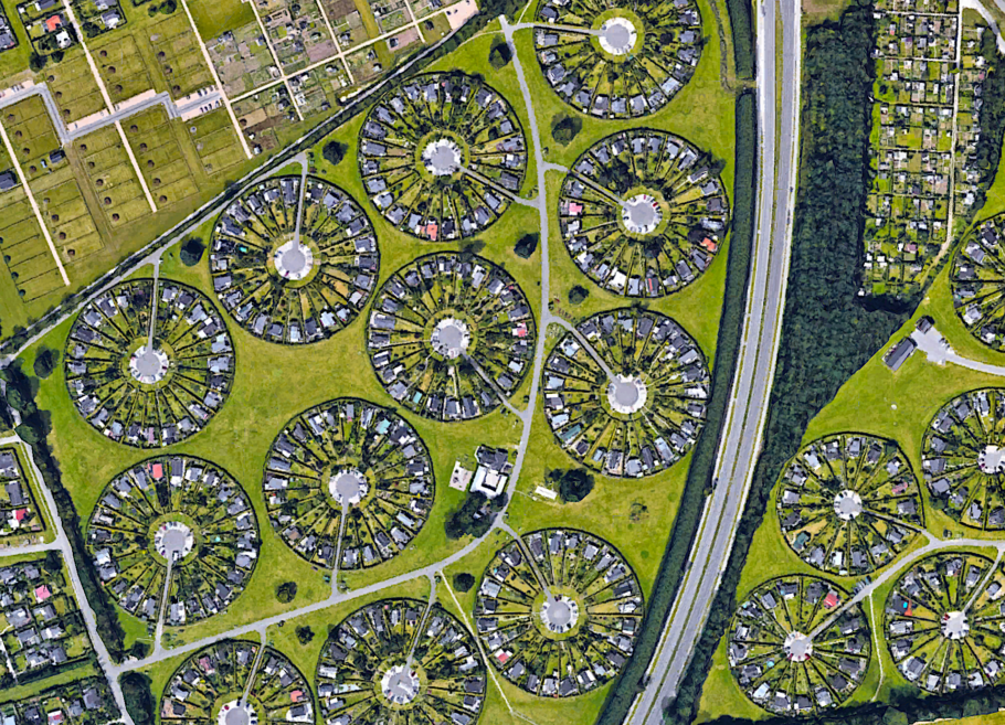 Denmark's Utopian Garden City Built Entirely in Circles ...