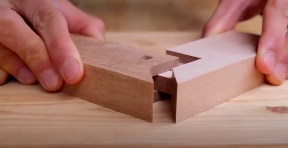 The Art of Traditional Japanese Wood Joinery: A Kyoto Woodworker Shows How Japanese Carpenters Created Wood Structures Without Nails or Glue
