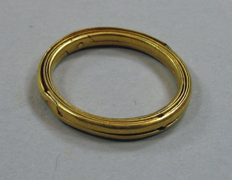 A 400-Year-Old Ring that Unfolds to Track the Movements of the Heavens