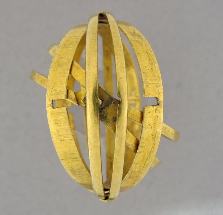 A 400-Year-Old Ring that Unfolds to Track the Movements of the Heavens