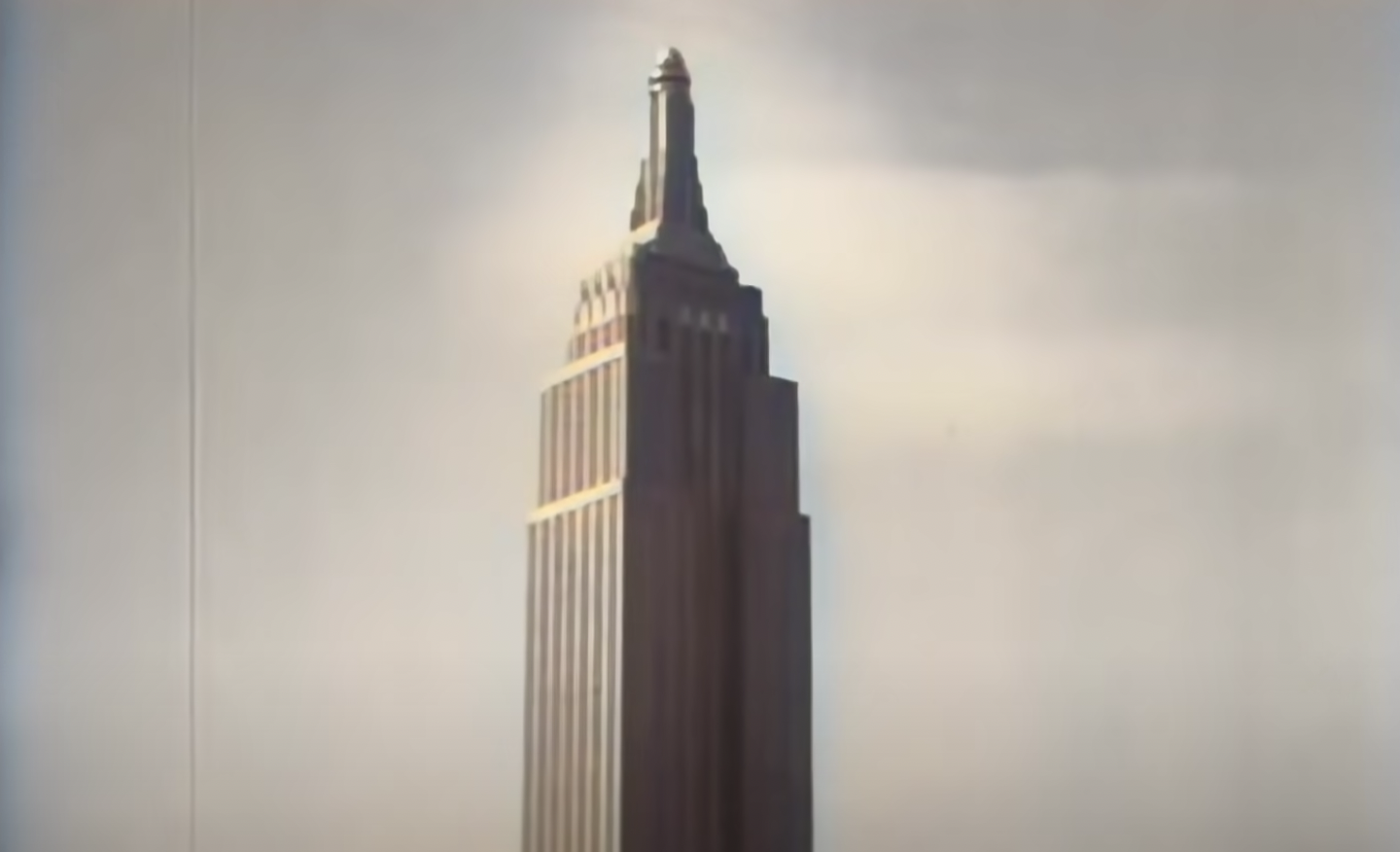 Watch the Building of the Empire State Building in Color The Creation