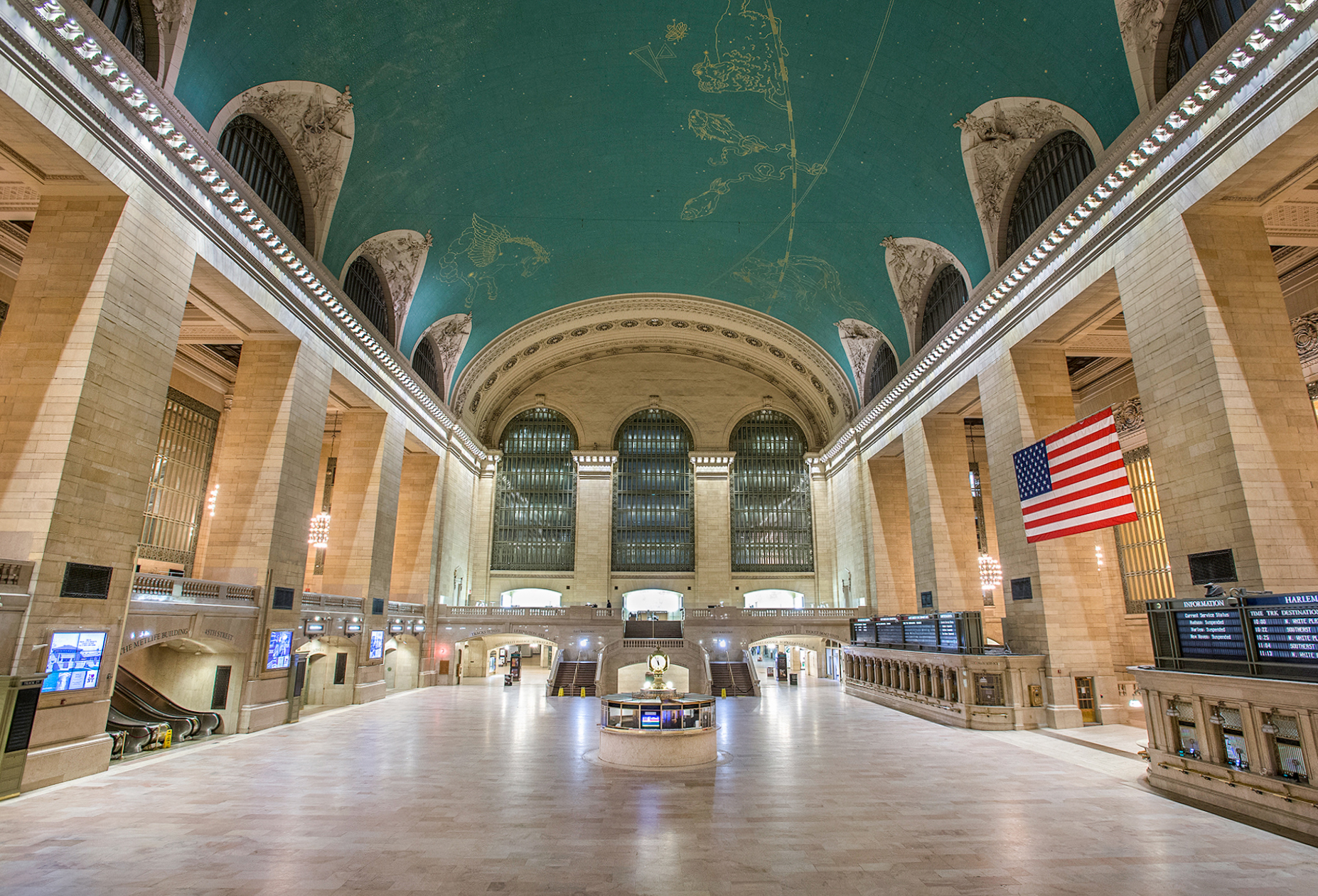 openculture.com - Ayun Halliday - An Immersive, Architectural Tour of New York City's Iconic Grand Central Terminal