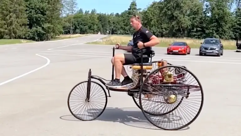 Watch an Enthusiast Drive the First Car Ever Made, the 1885 Mercedes Benz
