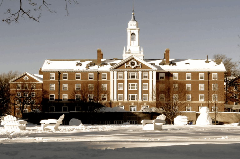 Harvard Lets You Take 133 Free Online Courses: Explore Courses on Justice, American Government, Literature, Religion, CompSci & More