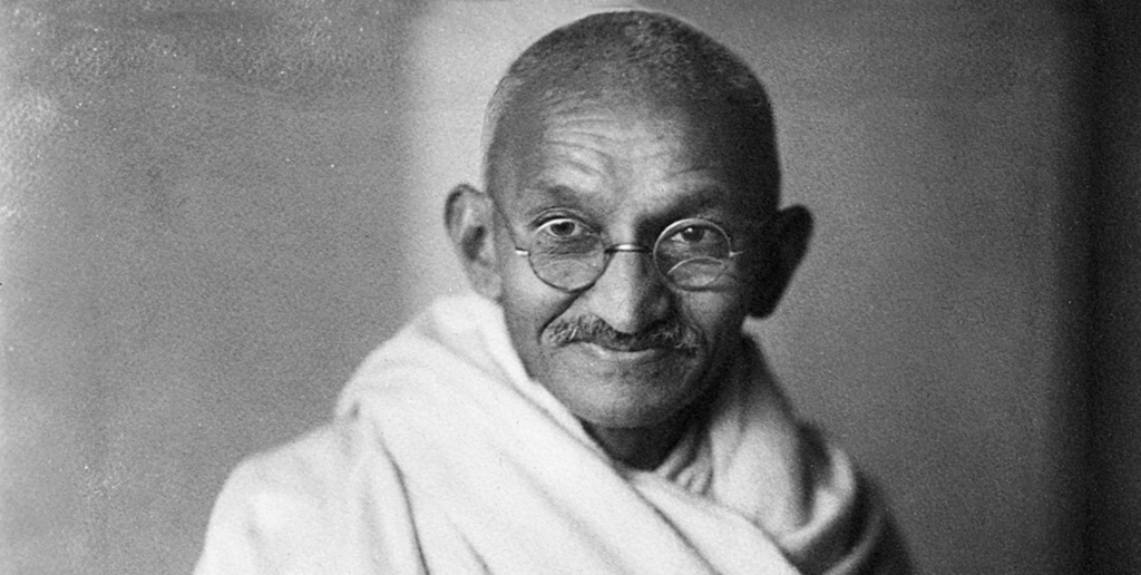 Cartas de Gandhi a Hitler: «Hemos adquirido a través de la no violencia un poder comparable a los ejércitos más poderosos del mundo» (1939/40)
