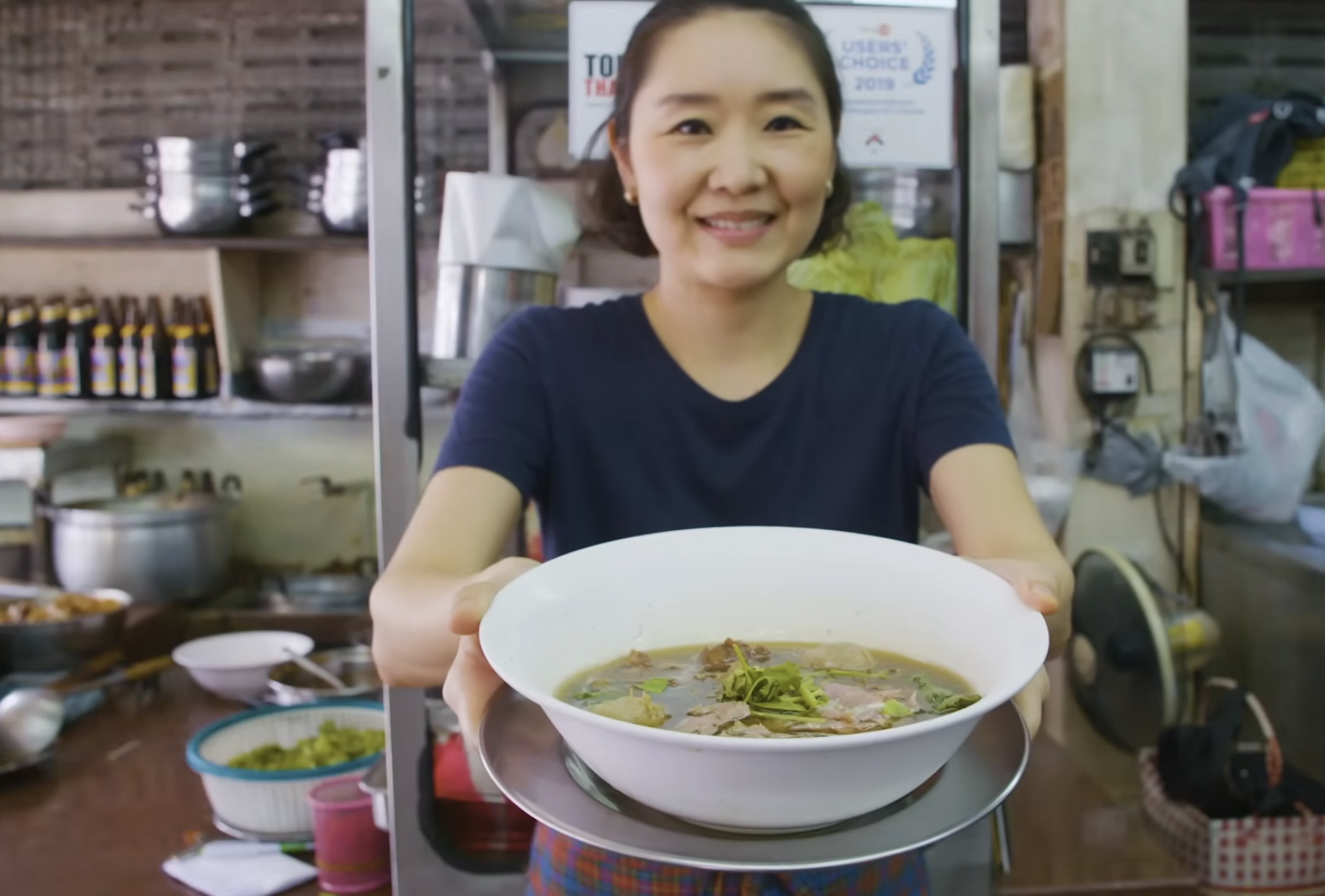 Sopa de carne tailandesa que ha estado hirviendo continuamente durante 52 años