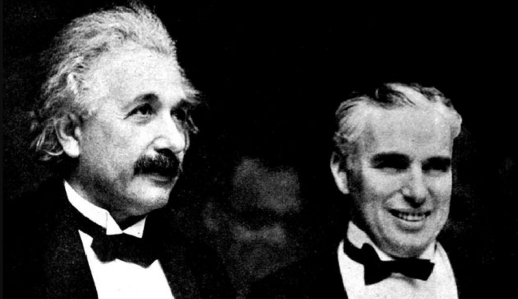Cuando Albert Einstein y Charlie Chaplin se conocieron y se hicieron amigos famosos (1930) Cuando Albert Einstein y Charlie Chaplin se conocieron y se hicieron amigos famosos (1930)