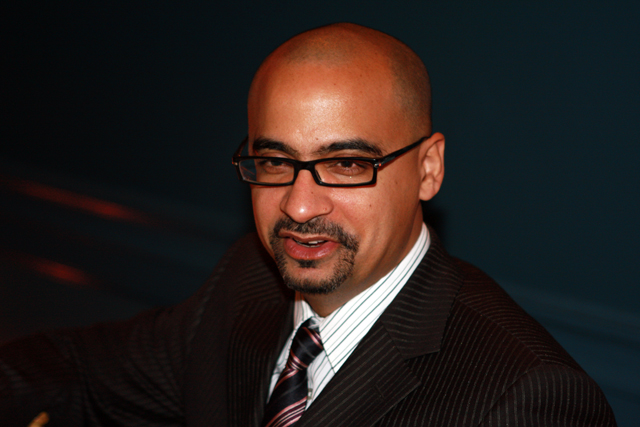 negocios junot diaz summary