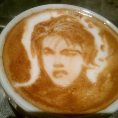 The Fine Art of Painting Portraits on Coffee Foam | Open Culture