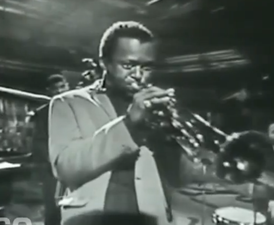 Miles Davis Plays Music From Kind Of Blue Live In 1959, Introducing A 