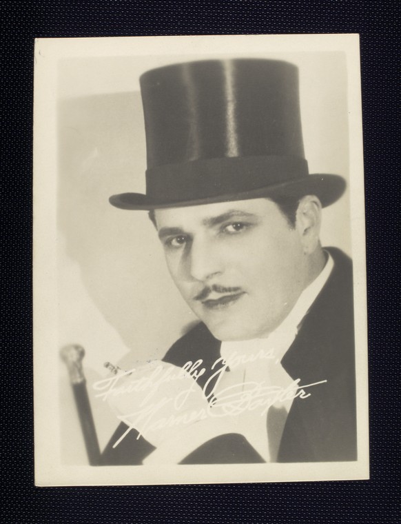 Warner Baxter