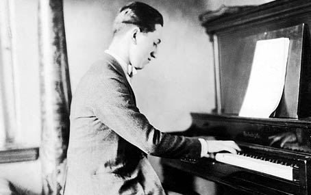 Gershwin Plays Gershwin: Hear the Original Recording of Rhapsody